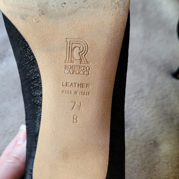 Roberto Capucci black heels size 7.5​ - Picture 9 of 11